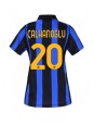 Inter Milan Hakan Calhanoglu #20 Replika Hemmakläder Dam 2026-27 Kortärmad Inter Milan Hakan Calhanoglu #20 Replika Hemmakläder Dam 2026-27 Kortärmad